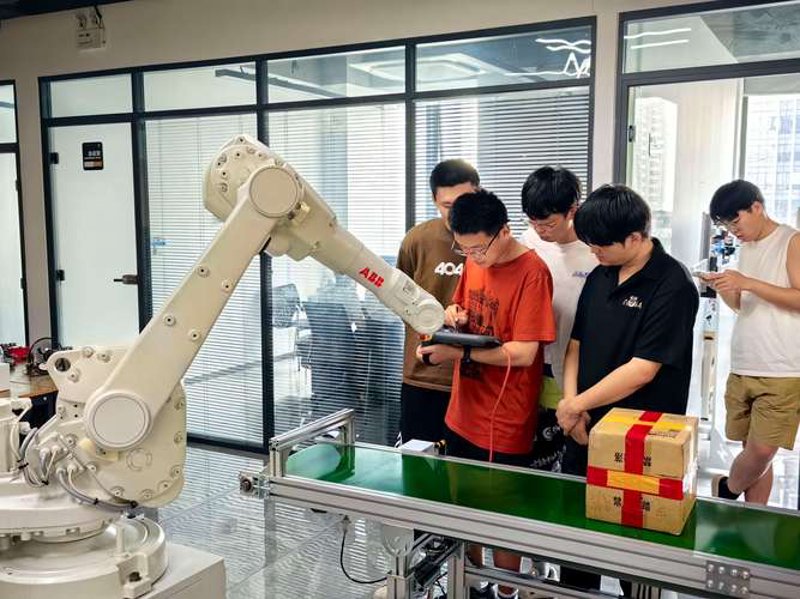 工业自动化趋势：控制系统的重要性与未来